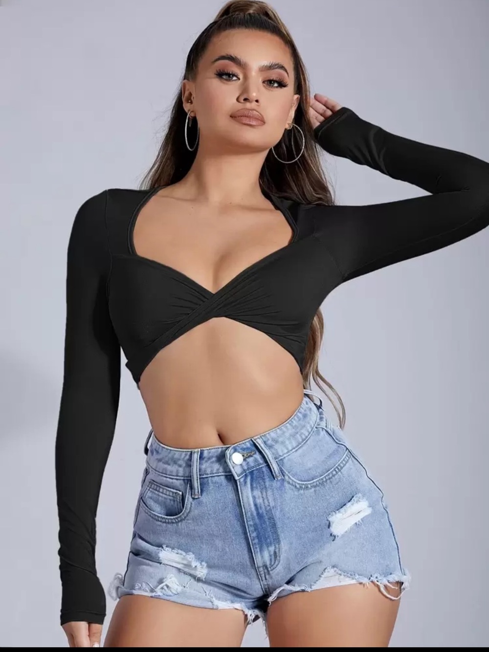 SHEIN Black Long Sleeve Twist-Front Crop Top